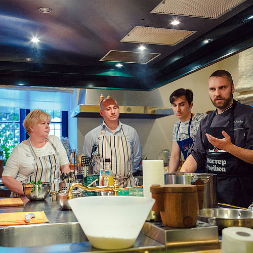 <Французская кухня. <br> Мастер-класс по стейкам