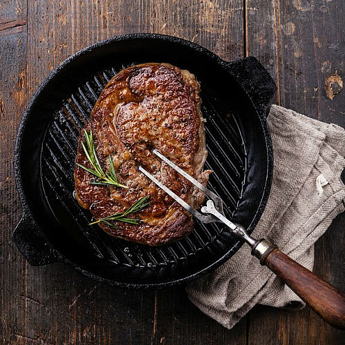 <Стейк Рибай <br>Грант (Dry Aged)