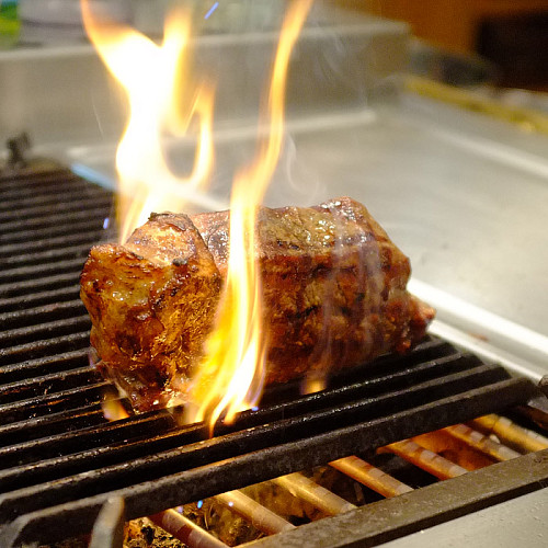 <Тартар и стейки. <br> Мастер-класс по стейкам